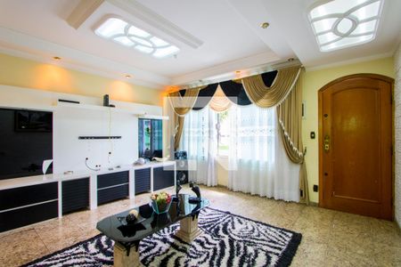 Sala de estar de casa à venda com 4 quartos, 3m² em Jardim Stella, Santo André