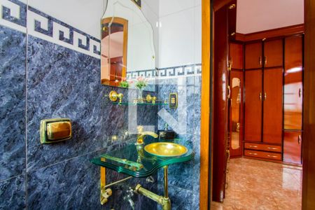 Casa para alugar com 3m², 4 quartos e 4 vagasBanheiro do quarto 1