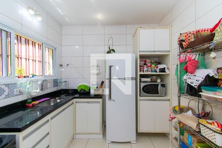 Casa à venda com 100m², 2 quartos e 2 vagasCozinha