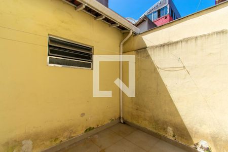 Casa à venda com 100m², 2 quartos e 2 vagasQuintal