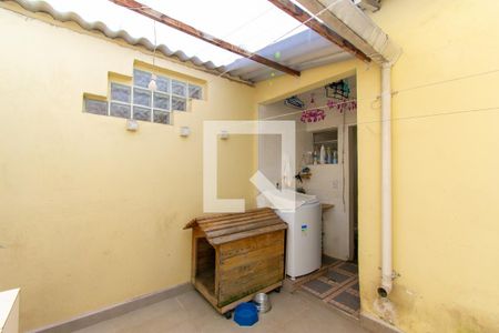 Casa à venda com 100m², 2 quartos e 2 vagasQuintal