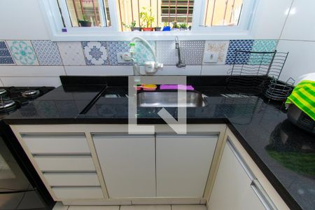 Casa à venda com 100m², 2 quartos e 2 vagasCozinha