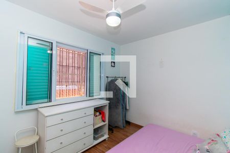 Casa à venda com 100m², 2 quartos e 2 vagasQuarto 2