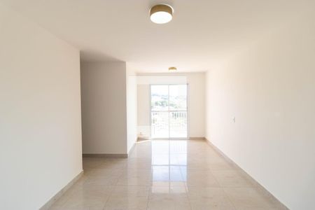 Sala de apartamento para alugar com 3 quartos, 68m² em Vila Industrial, Campinas
