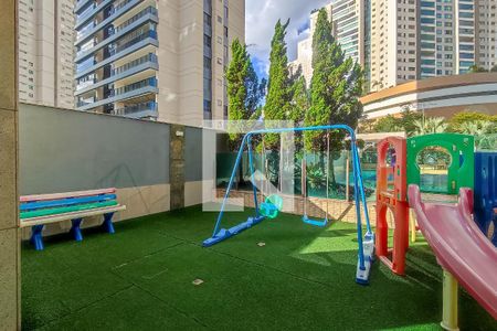 Apartamento à venda com 278m², 4 quartos e 4 vagas Apartamento à venda com 278m², 4 quartos e 4 vagasÁrea comum