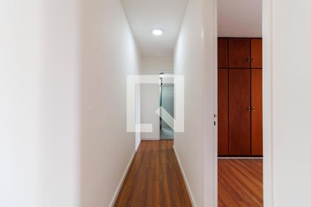 Corredor de apartamento à venda com 2 quartos, 58m² em Jardim Morro Verde, São Paulo