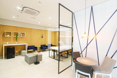 Studio à venda com 27m², 1 quarto e sem vaga Studio à venda com 27m², 1 quarto e sem vagaCoworking