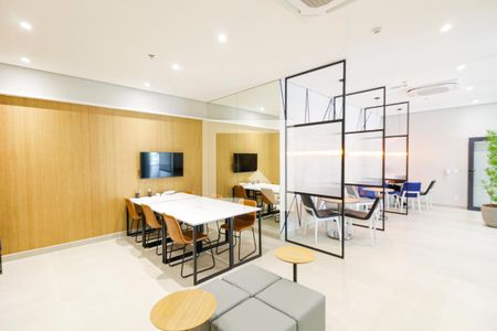 Studio à venda com 27m², 1 quarto e sem vaga Studio à venda com 27m², 1 quarto e sem vagaCoworking