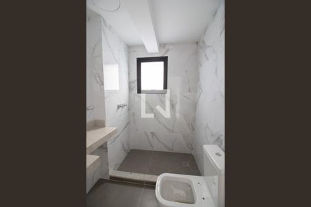 Banheiro de kitnet/studio à venda com 1 quarto, 31m² em Petrópolis, Porto Alegre
