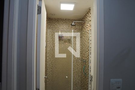 Banheiro de kitnet/studio à venda com 1 quarto, 38m² em Vila Andrade, São Paulo