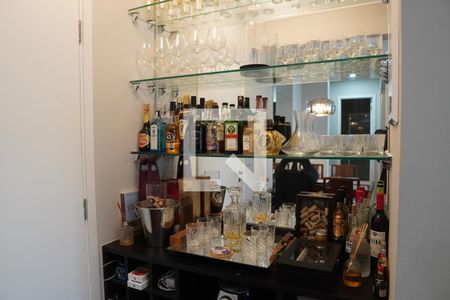 Studio à venda com 38m², 1 quarto e 1 vagaAdega