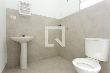 Banheiro de casa para alugar com 1 quarto, 28m² em Vila Santo Estevão, São Paulo