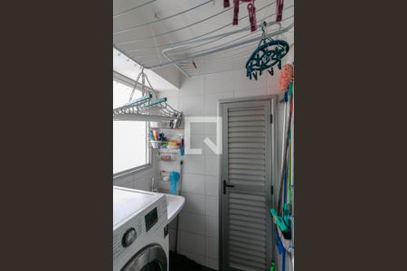 Apartamento à venda com 142m², 3 quartos e 3 vagas Apartamento à venda com 142m², 3 quartos e 3 vagasÁrea de Serviço