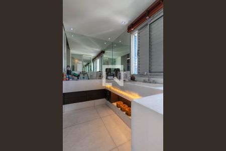 Apartamento à venda com 142m², 3 quartos e 3 vagas Apartamento à venda com 142m², 3 quartos e 3 vagasBanheiro da Suíte 3