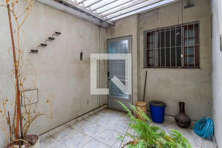 Casa à venda com 125m², 3 quartos e 2 vagasQuintal 2