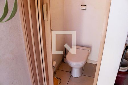 Casa à venda com 200m², 4 quartos e 1 vagaBanheiro de serviço