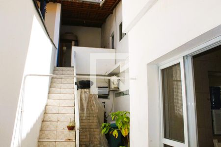 Casa à venda com 200m², 4 quartos e 1 vagaQuintal