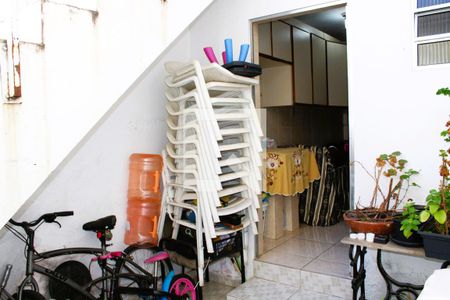 Casa à venda com 200m², 4 quartos e 1 vagaQuintal