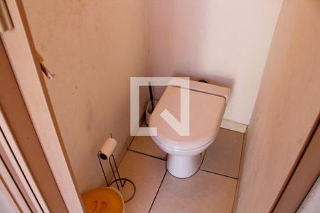 Casa à venda com 200m², 4 quartos e 1 vagaBanheiro de serviço