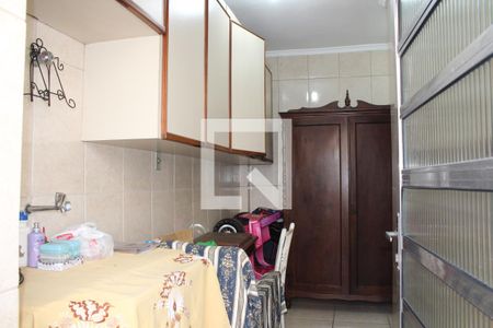 Casa à venda com 200m², 4 quartos e 1 vagaAntiga Área de Serviço desativada