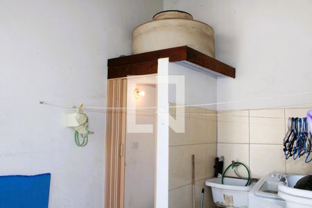 Casa à venda com 200m², 4 quartos e 1 vagaÁrea de Serviço