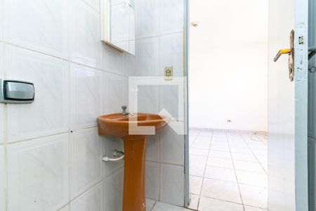 Banheiro de casa para alugar com 1 quarto, 100m² em Vila Jacuí, São Paulo