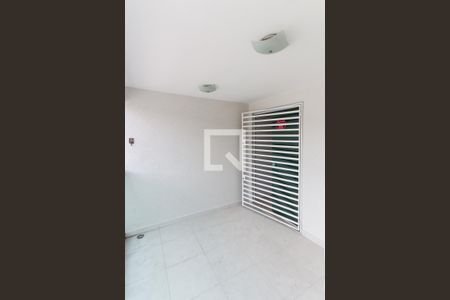 Casa à venda com 160m², 3 quartos e 2 vagas Casa à venda com 160m², 3 quartos e 2 vagasVaranda da Suíte