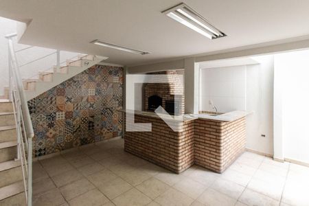 Casa à venda com 160m², 3 quartos e 2 vagas Casa à venda com 160m², 3 quartos e 2 vagasQuintal