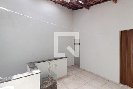 Casa à venda com 160m², 3 quartos e 2 vagas Casa à venda com 160m², 3 quartos e 2 vagasÁrea de Serviço
