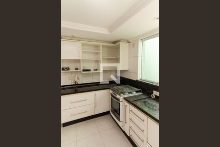Casa à venda com 160m², 3 quartos e 2 vagas Casa à venda com 160m², 3 quartos e 2 vagasCozinha