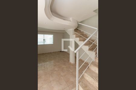 Sala   de casa à venda com 3 quartos, 160m² em Vila Nilo, São Paulo