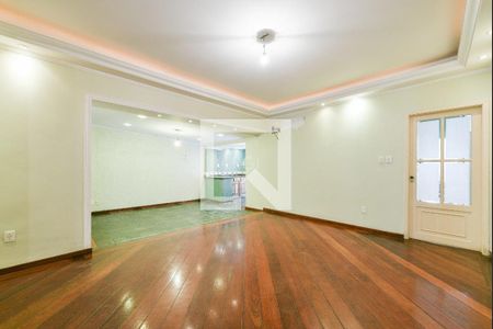 Casa à venda com 280m², 3 quartos e 2 vagas