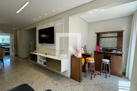 Sala de casa de condomínio à venda com 3 quartos, 190m² em Alphaville, Santana de Parnaíba