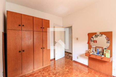 Casa à venda com 240m², 3 quartos e 3 vagas Casa à venda com 240m², 3 quartos e 3 vagasQuarto 3