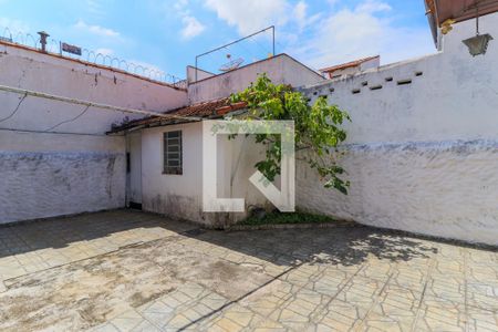 Casa à venda com 240m², 3 quartos e 3 vagas Casa à venda com 240m², 3 quartos e 3 vagasQuintal
