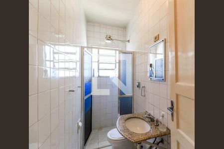 Casa à venda com 240m², 3 quartos e 3 vagas Casa à venda com 240m², 3 quartos e 3 vagasBanheiro de serviço