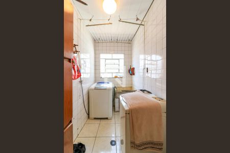 Casa à venda com 240m², 3 quartos e 3 vagas Casa à venda com 240m², 3 quartos e 3 vagasÁrea de Serviço