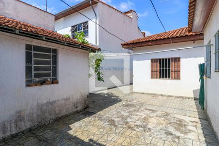 Casa à venda com 240m², 3 quartos e 3 vagas Casa à venda com 240m², 3 quartos e 3 vagasQuintal