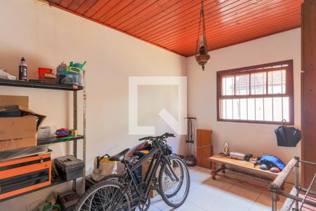 Casa à venda com 240m², 3 quartos e 3 vagas Casa à venda com 240m², 3 quartos e 3 vagasQuarto de Serviço