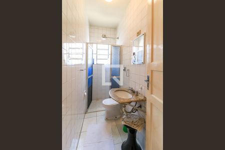 Casa à venda com 240m², 3 quartos e 3 vagas Casa à venda com 240m², 3 quartos e 3 vagasBanheiro de serviço