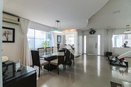 Sala de casa de condomínio à venda com 5 quartos, 430m² em Barra da Tijuca, Rio de Janeiro
