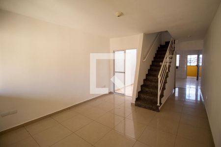 Sala de casa para alugar com 3 quartos, 203m² em Cidade Líder, São Paulo