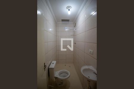 Casa para alugar com 203m², 3 quartos e 5 vagasBanheiro 2