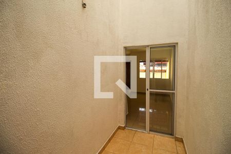 Sala / Garden de casa para alugar com 3 quartos, 203m² em Cidade Líder, São Paulo