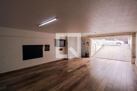 Casa à venda com 250m², 3 quartos e 4 vagasGaragem