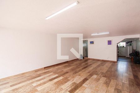 Casa à venda com 250m², 3 quartos e 4 vagasGaragem
