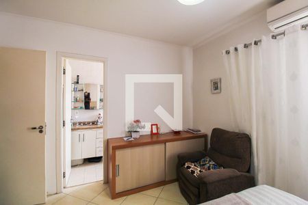 Casa à venda com 250m², 3 quartos e 4 vagasQuarto 3 - Suíte