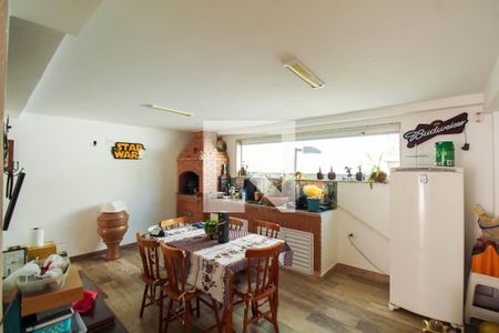 Casa à venda com 250m², 3 quartos e 4 vagasChurrasqueira