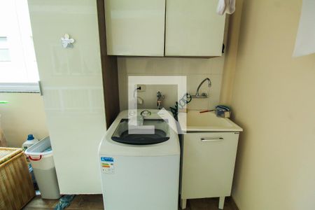 Casa à venda com 250m², 3 quartos e 4 vagasÁrea de Serviço