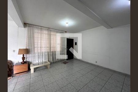 Sala de casa à venda com 2 quartos, 300m² em Jardim Aeroporto, São Paulo